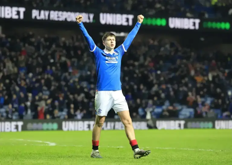 Danny Rohl must start Mikey Moore more centrally against Aberdeen 