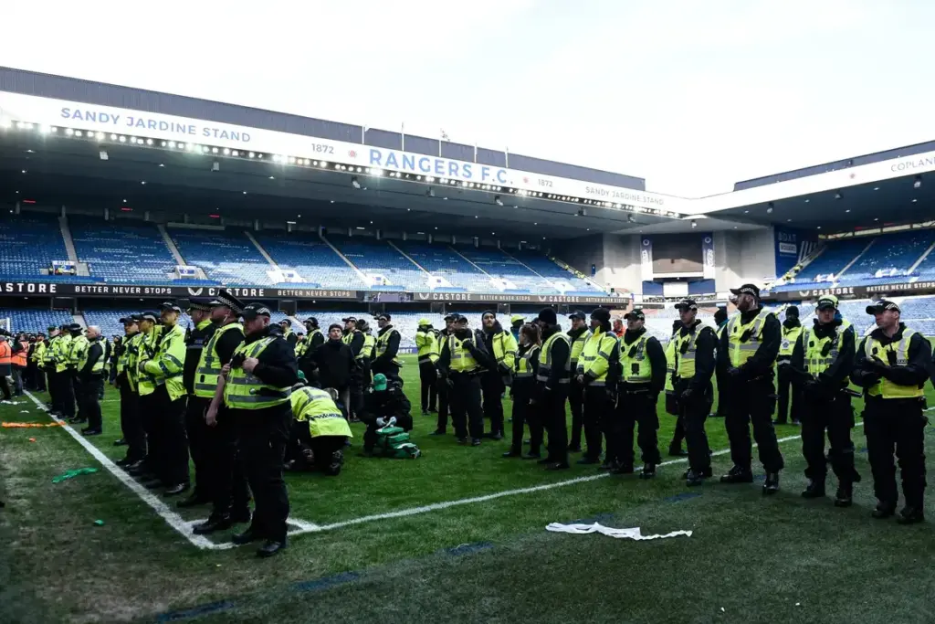 Old Firm figures urge Rangers and Celtic to end away ticket row – pundit pressure mounts