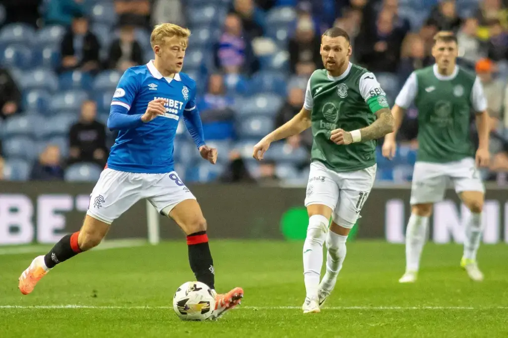 Connor Barron “delighted” to be back for Rangers title run-in