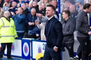 ‘Win or bust’: Barry Ferguson warns Rangers stars their title hopes are on the line against Hearts