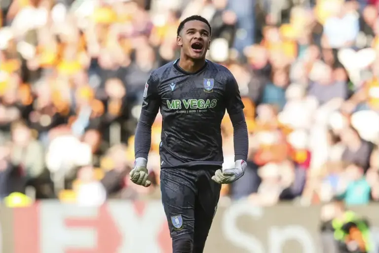“Better than some midfielders” – Why Pierce Charles could be Rangers tactical solution