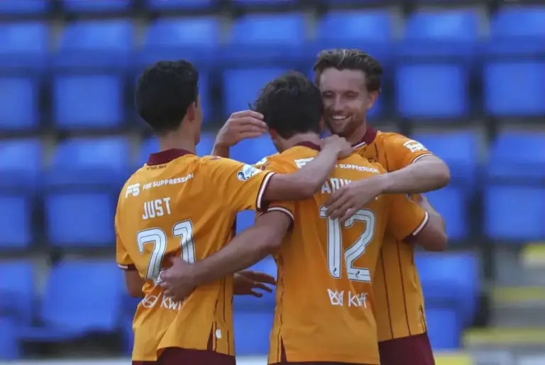 Rangers join Celtic in hunt for Premiership ‘grafter’ heading to World Cup