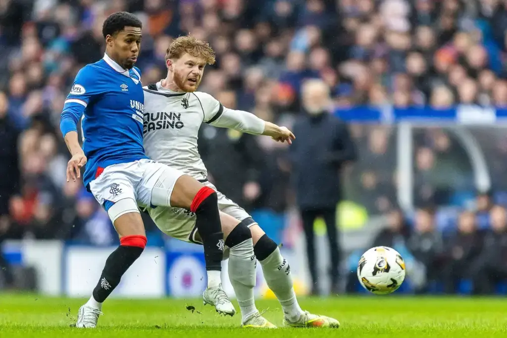 Prominent transfer specialist unveils latest twist in Luca Stephenson saga