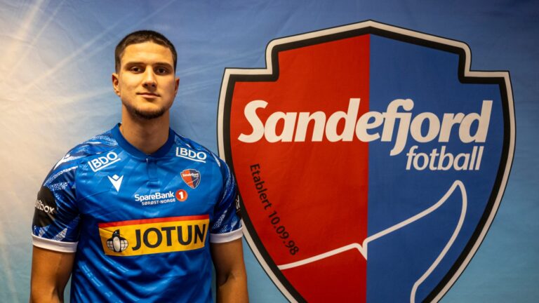 Zinedin Smajlovic pictured with Sandefjord. Image credit: Sandefjord Fotball.