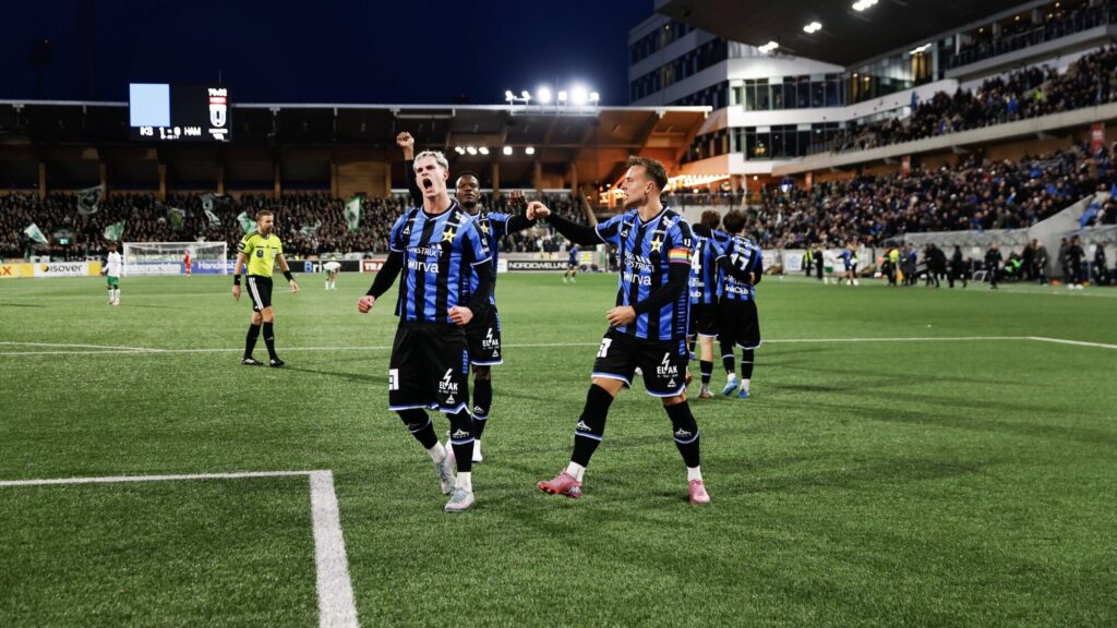Robbie Ure Rangers: Robbie Ure celebrating a goal while playing for IK Sirius
